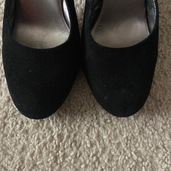 Banana Republic heels - Picture 2 of 12